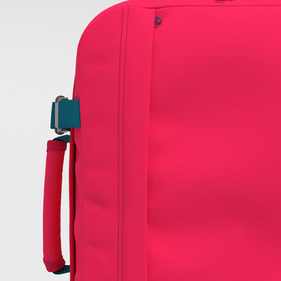 Classic Cabin Backpack 28L Miami Magenta