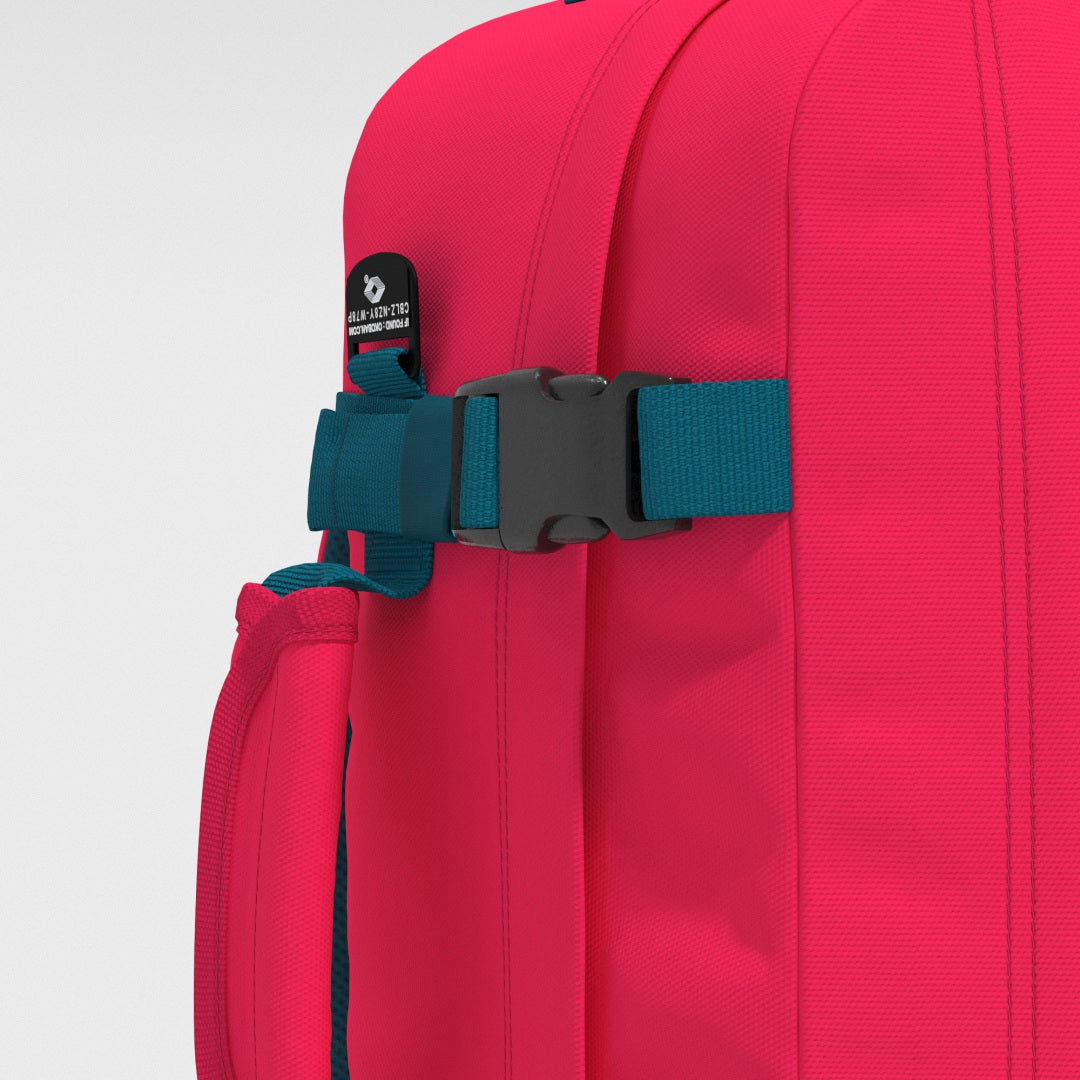 Classic Cabin Backpack 28L Miami Magenta