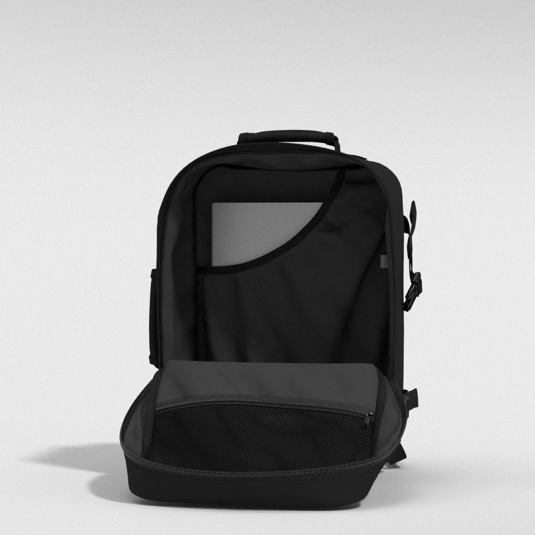 Classic Cabin Backpack 36L Absolute Black