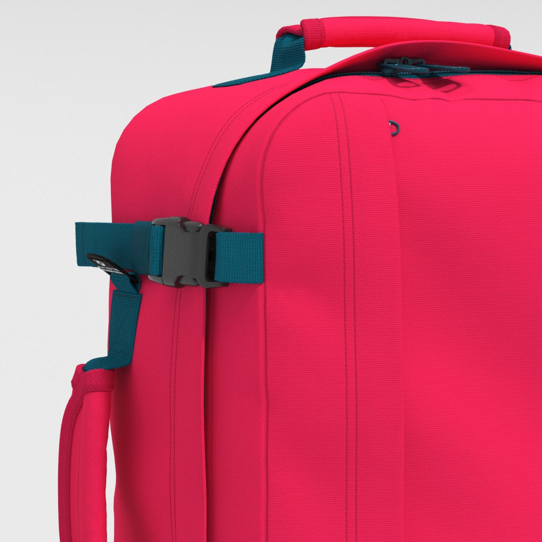 Classic Cabin Backpack 36L Miami Magenta