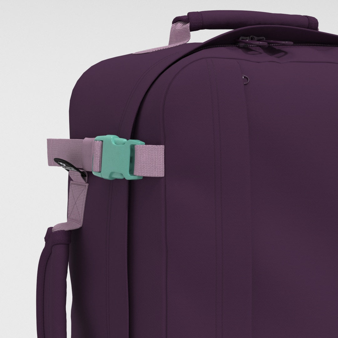 Classic Cabin Backpack 36L Midnight Purple