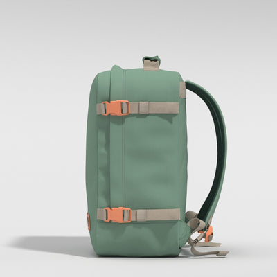 Classic Cabin Backpack 36L Sage Forest