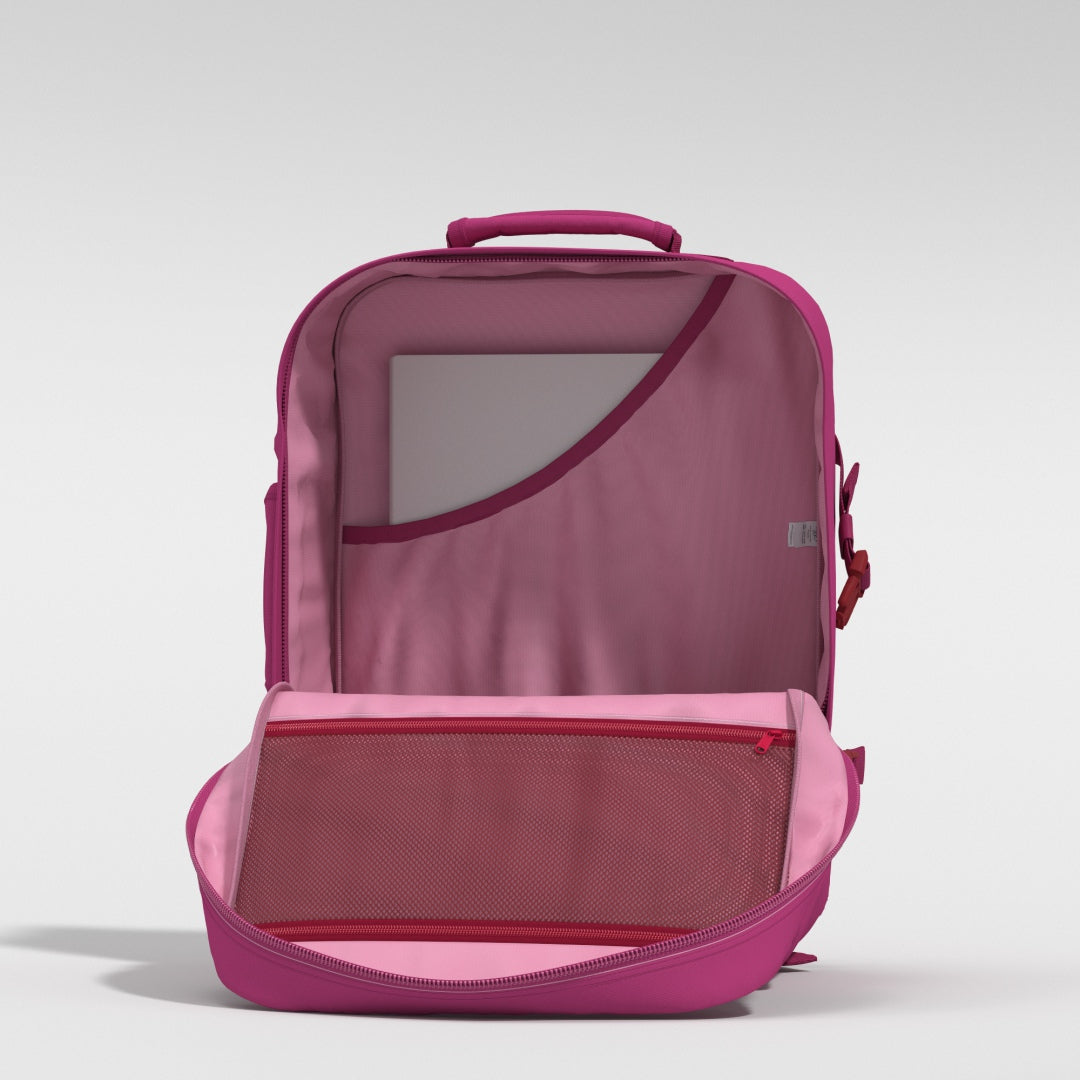 Classic Cabin Backpack 44L Lovestruck Pink